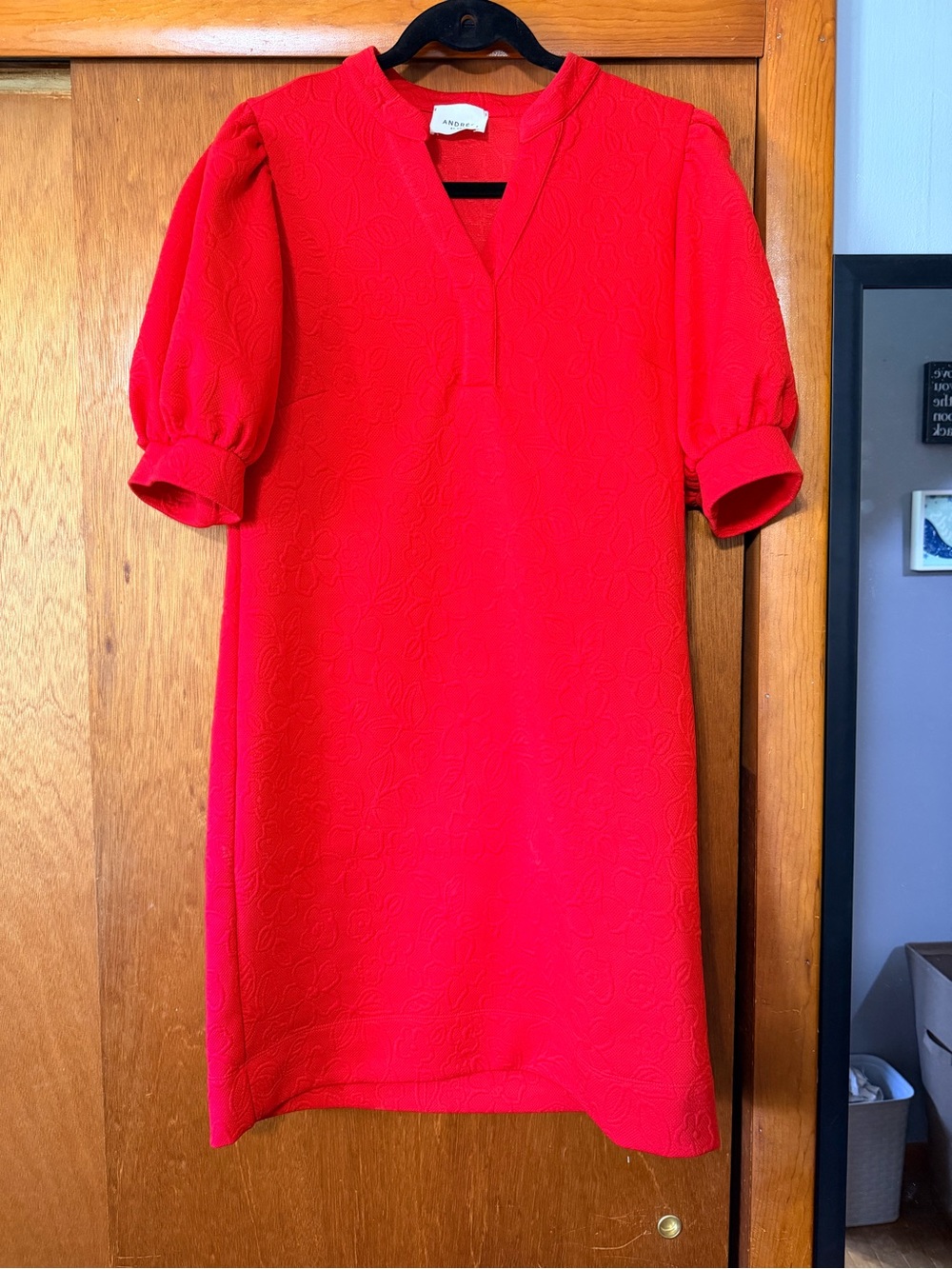 ANDREE BY UNIT Red Puff-Sleeve Mini Shift Dress